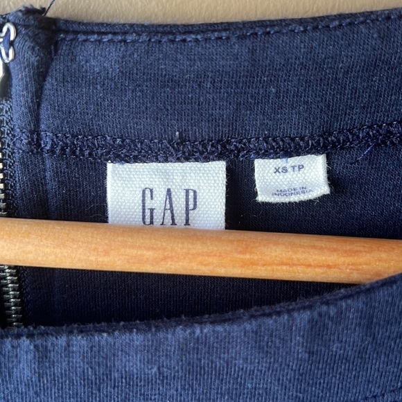 GAP Navy Blue Boatneck Zip Back Blouse Top Size xs - Picture 2 of 10